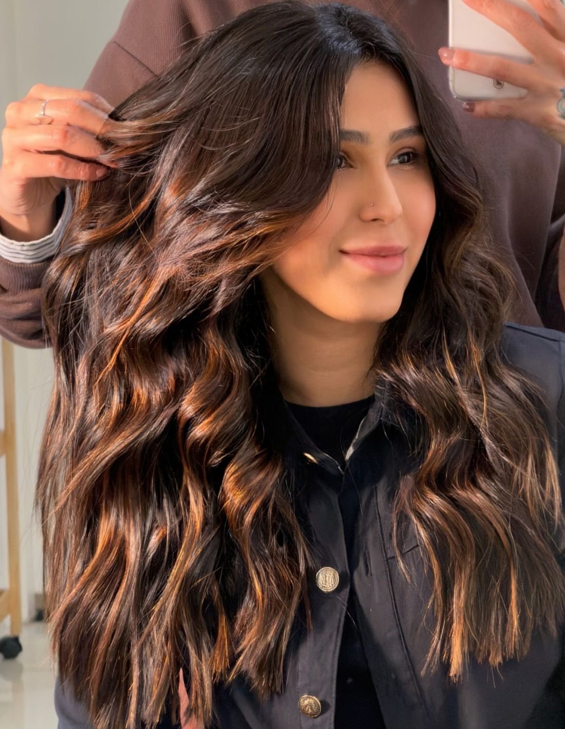 Cabelo com mechas e finalização